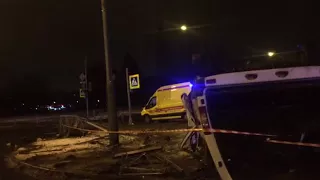 Видео с места аварии в Санкт-Петербурге 02.12.2017