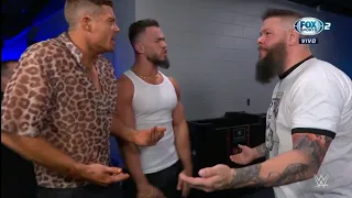 Kevin Owens ataca a Austin Theory & Grayson Waller en Backstage - WWE Smackdown 27/10/2023 (Español)