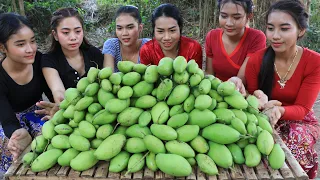 Wow 30 kg mango fruit with shrimp paste recipe in my village