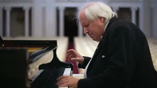 Grigory Sokolov - Bach Partita No.2 in C minor, BWV 826 (St. Petersburg 2010)