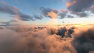 Полёт Через Облака На Рассвете Футаж с Облаками Версия 02