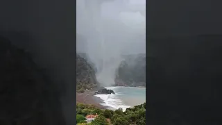 Erst Brände, jetzt Unwetter in Griechenland #shorts