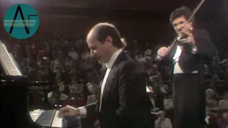 Pinchas Zukerman & Marc Neikrug: Franz Schubert - Sonatina Opus 137 No. 2