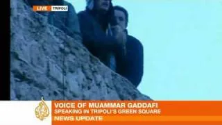 Gaddafi addresses Tripoli crowd