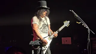 Slash featuring Myles Kennedy And The Conspirators - "C'est La Vie" live Paris, France 29/04/2024