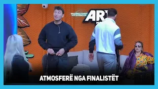 Atmosferë nga finalistët me këngën e Blerandos – Big Brother VIP Kosova 2