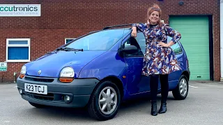 Renault Twingo - a cool, small city car from the 90s!