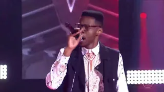 Kevin Ndjana canta Uptown Funk nas Audições às Cegas   The Voice Brasil  7ª temporada