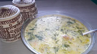 Согревающий суп из рыбных консерв и плавленого сыра