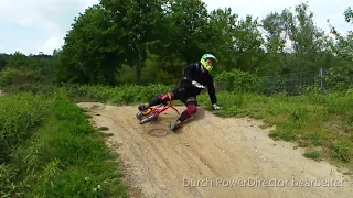 Dirtjump, Crash, Mini Downhillbike, Kinderbike, Winterberg Whip Off jump von  Udo Konrad