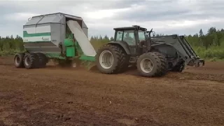 Peat harvesting with mechanical harvester Meripeat Ecofield-45