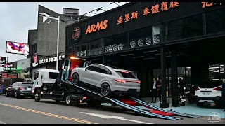 ARMS 亞墨斯-2台Cayenne 原車色亮面 臘灰/亮白。