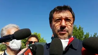 Salvini a Castel Volturno, piazza blindata: "Tornerò a Mondragone entro una settimana"