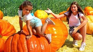 Nastya Artem und Miya haben Spaß auf der Farm | Videozusammenstellung für Kinder