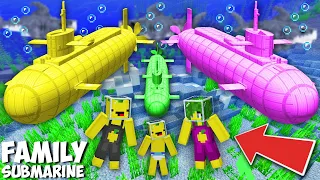 My family BUILD SUBMARINE HOUSE UNDERWATER in Minecraft ! VEHICLE BASE !