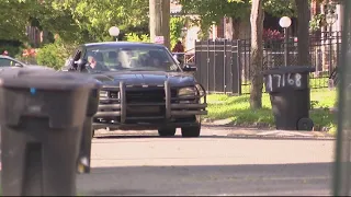 Suspects shoot at Detroit police during 2 separate chases