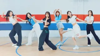 ILY:1-BLOSSOM(dance practice mirrored)