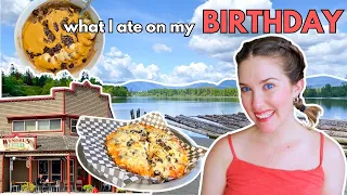 What I Ate as a Vegan on my BIRTHDAY! What I eat in a day 🌱 Birthday vlog 🎉