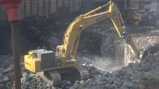 Komatsu PC800 hammering rock