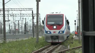 Тепловоз ТУ10-025 с поездом "Сказка"