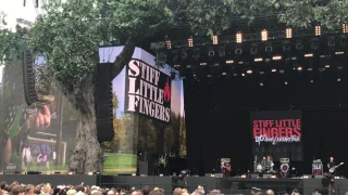 STIFF LITTLE FINGERS "Suspect Device" LIVE @ Hyde Park BST 01/07/17