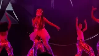 Ariana Grande - Side To Side (Sweetener World Tour, Vancouver)