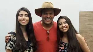 Padre Alessandro Campos com Lorena & Rafaela