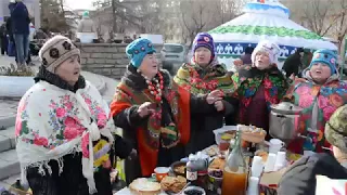 Поют Бабушки