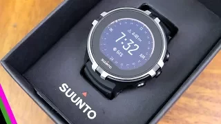 Suunto Spartan Sport Wrist HR Baro - Unboxing, Menu, and size comparison vs fenix 5X