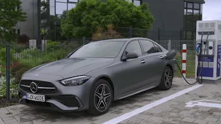 NEW Mercedes C 300 e 2022 (plug-in hybrid) - DRIVING &  charging