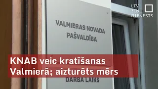 KNAB veic kratīšanas Valmierā; aizturēts mērs J. Baiks