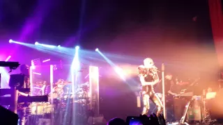 Girl got a gun Tokio Hotel live @Brussels