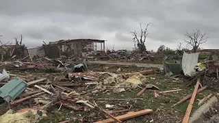 Central Iowa community picking up after tornado tears town apart