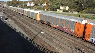 NS Autorack train arrives Conway with  NS #7565 in charge for crew change10/24/22
