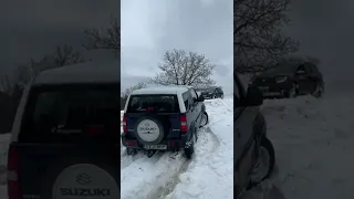 Snow Hill vs Suzuki Jimny