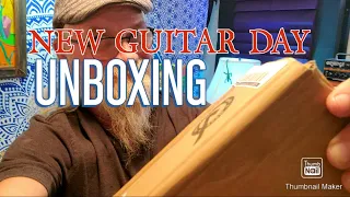 NEW GUITAR DAY / Squier Affinity HSS Stratocaster Unboxing And Some Tones