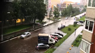 Потоп в Санкт-Петербурге на ул. Шостаковича 17.07.2015