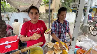 Mumbai's Graduate Vadapav Wali | Atmanirbhar Vadapav Wali | Indian Street Food