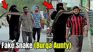 Fake Snake Prank by Burqa Aunty | LahoriFied Pranks