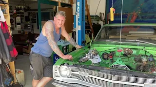 Cars and Glory - 1969 Dodge Dart Swinger 340ci Engine removal (Mopar)