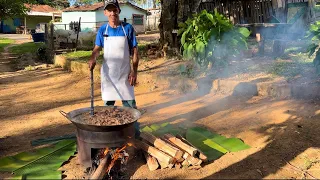 A PRODUÇÃO DE CARNE NA LATA E LINGUIÇA CASEIRA DE PORCO