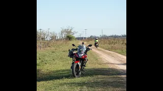 Caminos Rurales con la Voge 300 DS