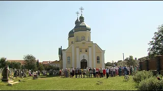 Віряни ПЦУ та УПЦ МП на Рівненщині не можуть поділити храм