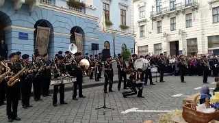 Чернівцям - 609 років. Зі Святом! Виступ військового оркестру.