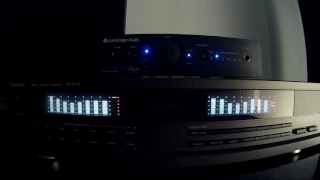 Technics SH-GE70 Stereo Graphic Equalizer at work