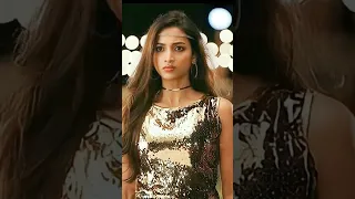 No.1 beautiful actress Srinidhi shetty ❣️❣️❣️❣️🥰🥰 best👌 song gali gali mein firta hai #viral#short #