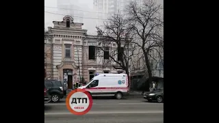 Видео с места: Третий раз подряд за 2 дня горит заброшенное здание в Киеве на Лукьяновке, улица Артё