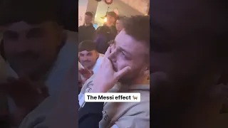 When Lionel Messi made this guy cry in front of his mates in the pub | The Messi effect #messi #love