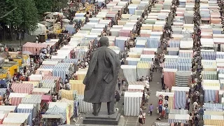 "Окаянные 90-е" Рынки и базары накрыли город. Москва, 1992