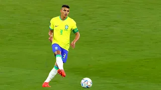 Defenders Don't Pass Like Thiago Silva...